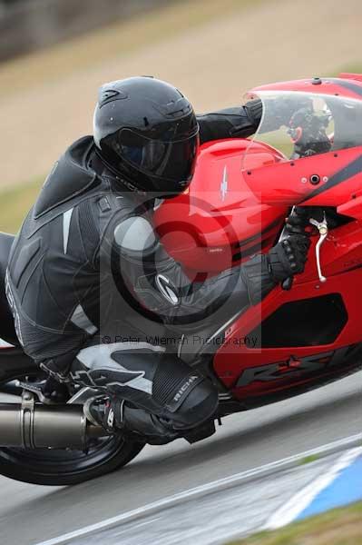 Motorcycle action photographs;Trackday digital images;donington;donington park leicestershire;donington photographs;event digital images;eventdigitalimages;no limits trackday;peter wileman photography;trackday;trackday photos