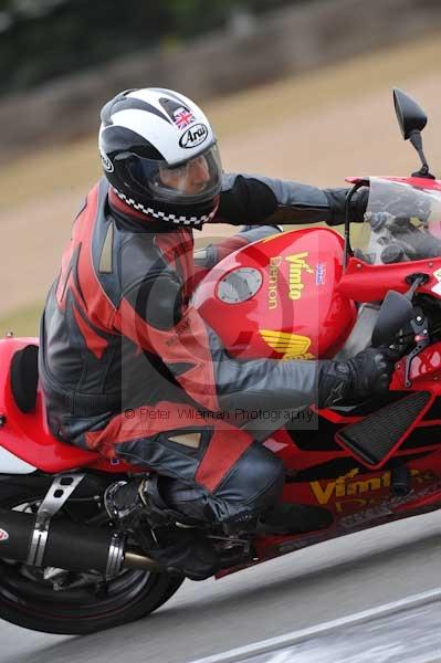 Motorcycle action photographs;Trackday digital images;donington;donington park leicestershire;donington photographs;event digital images;eventdigitalimages;no limits trackday;peter wileman photography;trackday;trackday photos
