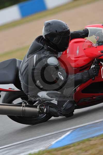 Motorcycle action photographs;Trackday digital images;donington;donington park leicestershire;donington photographs;event digital images;eventdigitalimages;no limits trackday;peter wileman photography;trackday;trackday photos