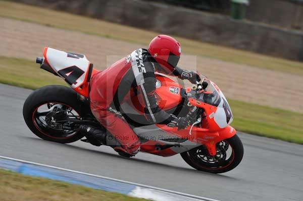 Motorcycle action photographs;Trackday digital images;donington;donington park leicestershire;donington photographs;event digital images;eventdigitalimages;no limits trackday;peter wileman photography;trackday;trackday photos