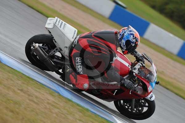 Motorcycle action photographs;Trackday digital images;donington;donington park leicestershire;donington photographs;event digital images;eventdigitalimages;no limits trackday;peter wileman photography;trackday;trackday photos