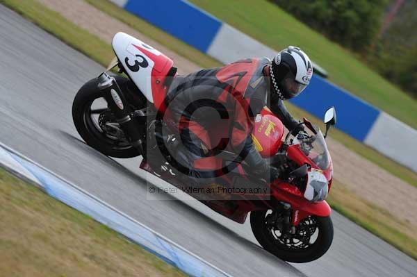 Motorcycle action photographs;Trackday digital images;donington;donington park leicestershire;donington photographs;event digital images;eventdigitalimages;no limits trackday;peter wileman photography;trackday;trackday photos