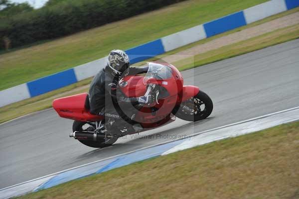 Motorcycle action photographs;Trackday digital images;donington;donington park leicestershire;donington photographs;event digital images;eventdigitalimages;no limits trackday;peter wileman photography;trackday;trackday photos