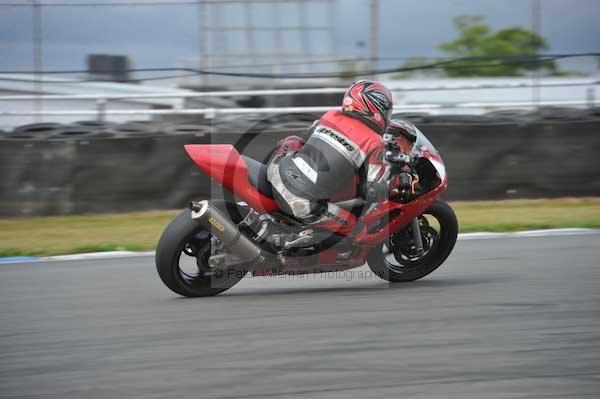 Motorcycle action photographs;Trackday digital images;donington;donington park leicestershire;donington photographs;event digital images;eventdigitalimages;no limits trackday;peter wileman photography;trackday;trackday photos