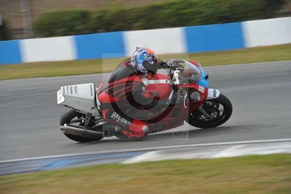 Motorcycle action photographs;Trackday digital images;donington;donington park leicestershire;donington photographs;event digital images;eventdigitalimages;no limits trackday;peter wileman photography;trackday;trackday photos