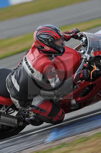 Motorcycle action photographs;Trackday digital images;donington;donington park leicestershire;donington photographs;event digital images;eventdigitalimages;no limits trackday;peter wileman photography;trackday;trackday photos