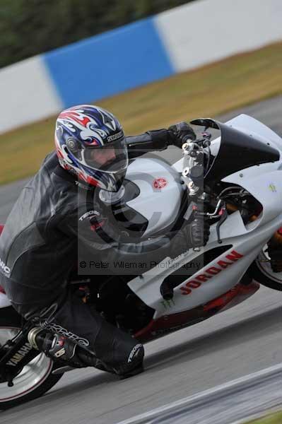 Motorcycle action photographs;Trackday digital images;donington;donington park leicestershire;donington photographs;event digital images;eventdigitalimages;no limits trackday;peter wileman photography;trackday;trackday photos