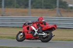 Motorcycle-action-photographs;Trackday-digital-images;donington;donington-park-leicestershire;donington-photographs;event-digital-images;eventdigitalimages;no-limits-trackday;peter-wileman-photography;trackday;trackday-photos