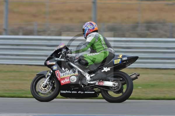 Motorcycle action photographs;Trackday digital images;donington;donington park leicestershire;donington photographs;event digital images;eventdigitalimages;no limits trackday;peter wileman photography;trackday;trackday photos