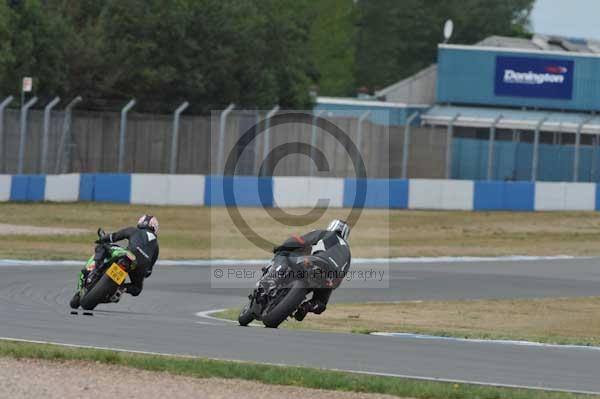 Motorcycle action photographs;Trackday digital images;donington;donington park leicestershire;donington photographs;event digital images;eventdigitalimages;no limits trackday;peter wileman photography;trackday;trackday photos