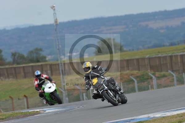 Motorcycle action photographs;Trackday digital images;donington;donington park leicestershire;donington photographs;event digital images;eventdigitalimages;no limits trackday;peter wileman photography;trackday;trackday photos