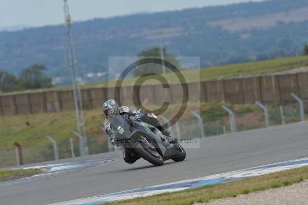 Motorcycle action photographs;Trackday digital images;donington;donington park leicestershire;donington photographs;event digital images;eventdigitalimages;no limits trackday;peter wileman photography;trackday;trackday photos