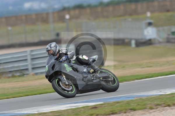 Motorcycle action photographs;Trackday digital images;donington;donington park leicestershire;donington photographs;event digital images;eventdigitalimages;no limits trackday;peter wileman photography;trackday;trackday photos
