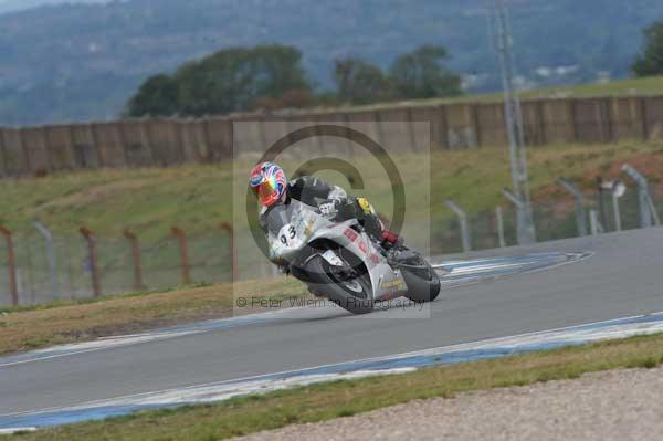 Motorcycle action photographs;Trackday digital images;donington;donington park leicestershire;donington photographs;event digital images;eventdigitalimages;no limits trackday;peter wileman photography;trackday;trackday photos