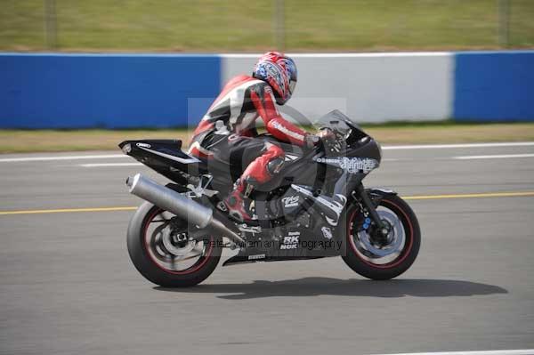 Motorcycle action photographs;Trackday digital images;donington;donington park leicestershire;donington photographs;event digital images;eventdigitalimages;no limits trackday;peter wileman photography;trackday;trackday photos