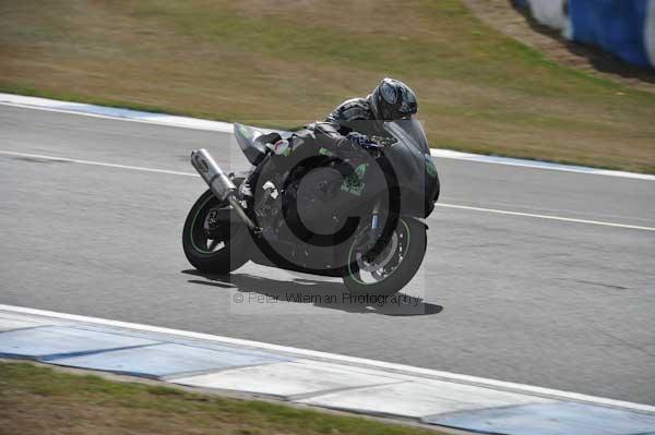 Motorcycle action photographs;Trackday digital images;donington;donington park leicestershire;donington photographs;event digital images;eventdigitalimages;no limits trackday;peter wileman photography;trackday;trackday photos