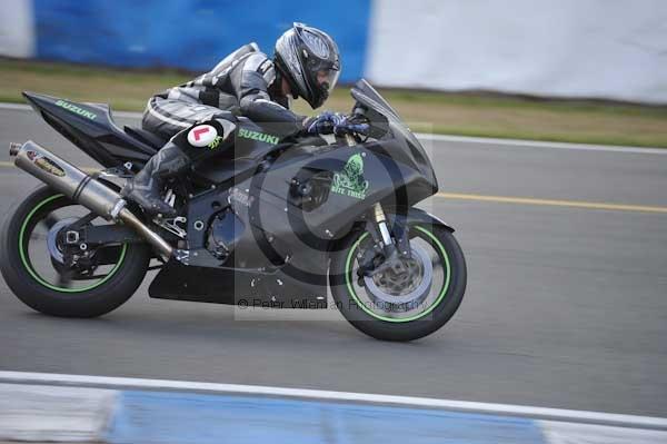 Motorcycle action photographs;Trackday digital images;donington;donington park leicestershire;donington photographs;event digital images;eventdigitalimages;no limits trackday;peter wileman photography;trackday;trackday photos