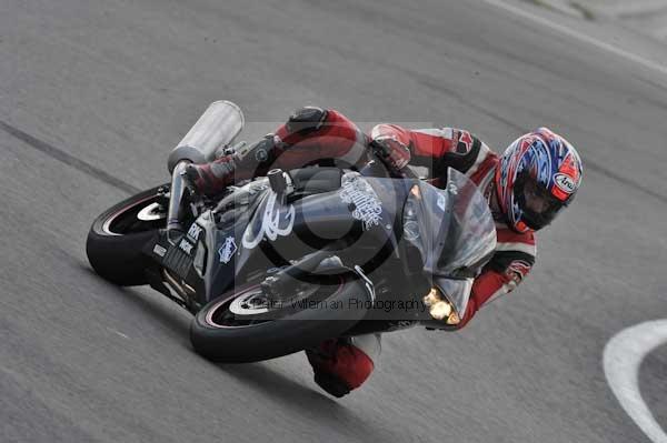 Motorcycle action photographs;Trackday digital images;donington;donington park leicestershire;donington photographs;event digital images;eventdigitalimages;no limits trackday;peter wileman photography;trackday;trackday photos
