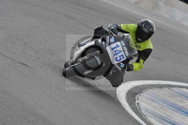 Motorcycle action photographs;Trackday digital images;donington;donington park leicestershire;donington photographs;event digital images;eventdigitalimages;no limits trackday;peter wileman photography;trackday;trackday photos