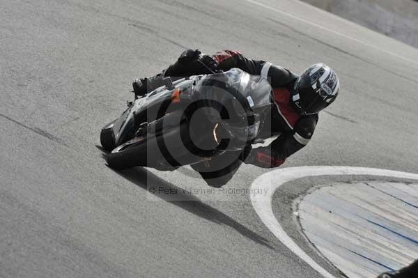 Motorcycle action photographs;Trackday digital images;donington;donington park leicestershire;donington photographs;event digital images;eventdigitalimages;no limits trackday;peter wileman photography;trackday;trackday photos
