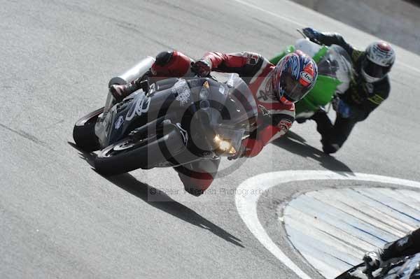 Motorcycle action photographs;Trackday digital images;donington;donington park leicestershire;donington photographs;event digital images;eventdigitalimages;no limits trackday;peter wileman photography;trackday;trackday photos
