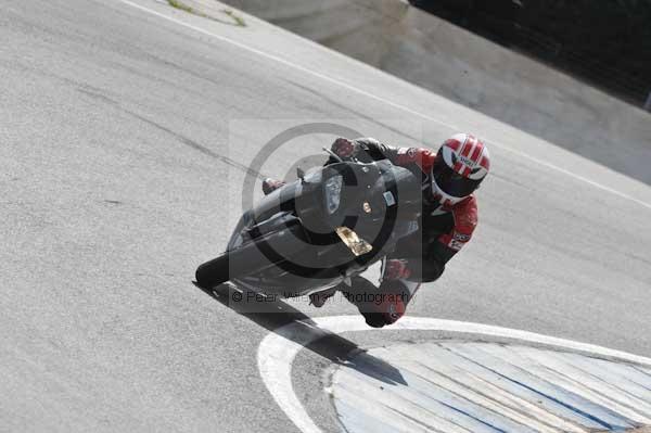 Motorcycle action photographs;Trackday digital images;donington;donington park leicestershire;donington photographs;event digital images;eventdigitalimages;no limits trackday;peter wileman photography;trackday;trackday photos