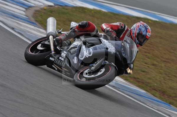 Motorcycle action photographs;Trackday digital images;donington;donington park leicestershire;donington photographs;event digital images;eventdigitalimages;no limits trackday;peter wileman photography;trackday;trackday photos