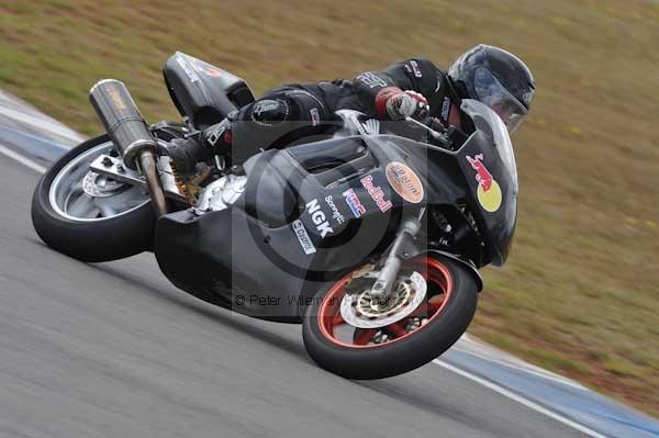 Motorcycle action photographs;Trackday digital images;donington;donington park leicestershire;donington photographs;event digital images;eventdigitalimages;no limits trackday;peter wileman photography;trackday;trackday photos