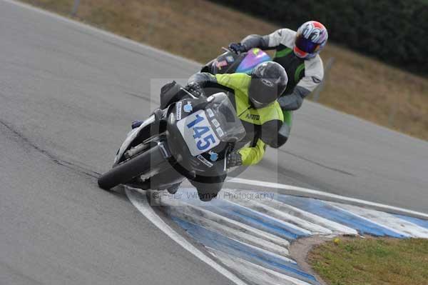 Motorcycle action photographs;Trackday digital images;donington;donington park leicestershire;donington photographs;event digital images;eventdigitalimages;no limits trackday;peter wileman photography;trackday;trackday photos