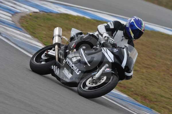 Motorcycle action photographs;Trackday digital images;donington;donington park leicestershire;donington photographs;event digital images;eventdigitalimages;no limits trackday;peter wileman photography;trackday;trackday photos