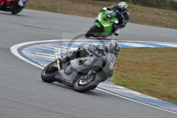 Motorcycle action photographs;Trackday digital images;donington;donington park leicestershire;donington photographs;event digital images;eventdigitalimages;no limits trackday;peter wileman photography;trackday;trackday photos