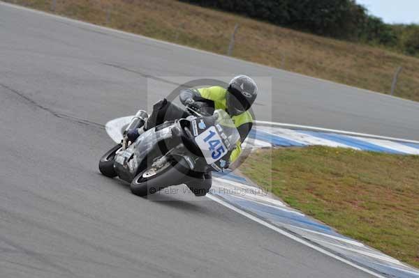 Motorcycle action photographs;Trackday digital images;donington;donington park leicestershire;donington photographs;event digital images;eventdigitalimages;no limits trackday;peter wileman photography;trackday;trackday photos