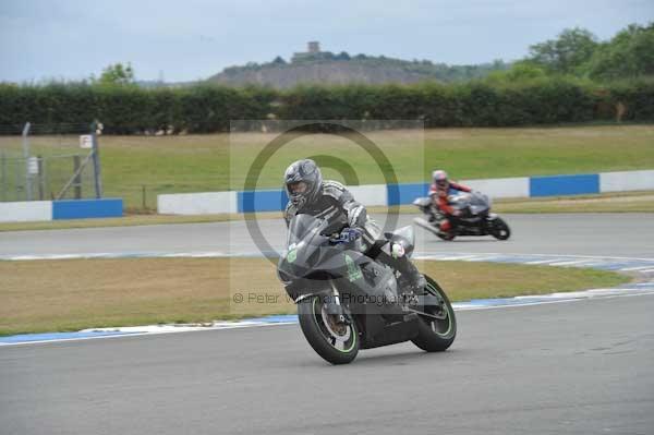 Motorcycle action photographs;Trackday digital images;donington;donington park leicestershire;donington photographs;event digital images;eventdigitalimages;no limits trackday;peter wileman photography;trackday;trackday photos
