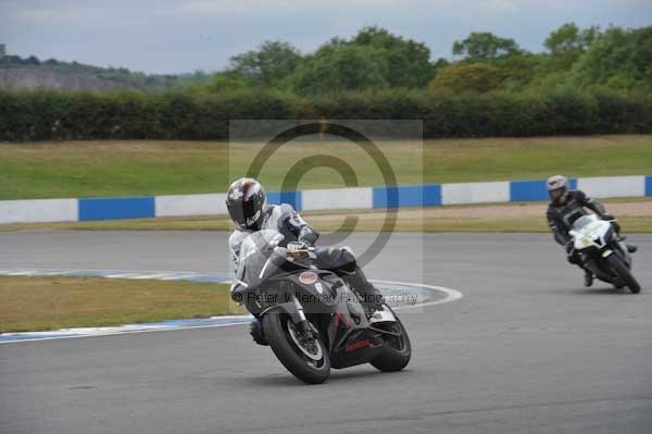 Motorcycle action photographs;Trackday digital images;donington;donington park leicestershire;donington photographs;event digital images;eventdigitalimages;no limits trackday;peter wileman photography;trackday;trackday photos
