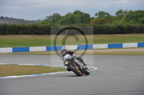Motorcycle action photographs;Trackday digital images;donington;donington park leicestershire;donington photographs;event digital images;eventdigitalimages;no limits trackday;peter wileman photography;trackday;trackday photos