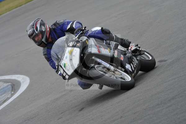 Motorcycle action photographs;Trackday digital images;donington;donington park leicestershire;donington photographs;event digital images;eventdigitalimages;no limits trackday;peter wileman photography;trackday;trackday photos