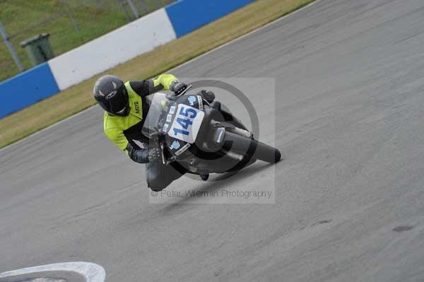 Motorcycle action photographs;Trackday digital images;donington;donington park leicestershire;donington photographs;event digital images;eventdigitalimages;no limits trackday;peter wileman photography;trackday;trackday photos