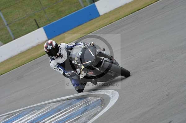 Motorcycle action photographs;Trackday digital images;donington;donington park leicestershire;donington photographs;event digital images;eventdigitalimages;no limits trackday;peter wileman photography;trackday;trackday photos