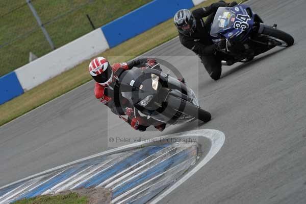 Motorcycle action photographs;Trackday digital images;donington;donington park leicestershire;donington photographs;event digital images;eventdigitalimages;no limits trackday;peter wileman photography;trackday;trackday photos