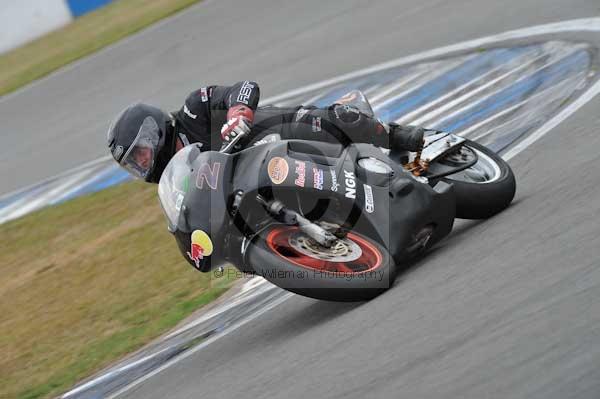 Motorcycle action photographs;Trackday digital images;donington;donington park leicestershire;donington photographs;event digital images;eventdigitalimages;no limits trackday;peter wileman photography;trackday;trackday photos