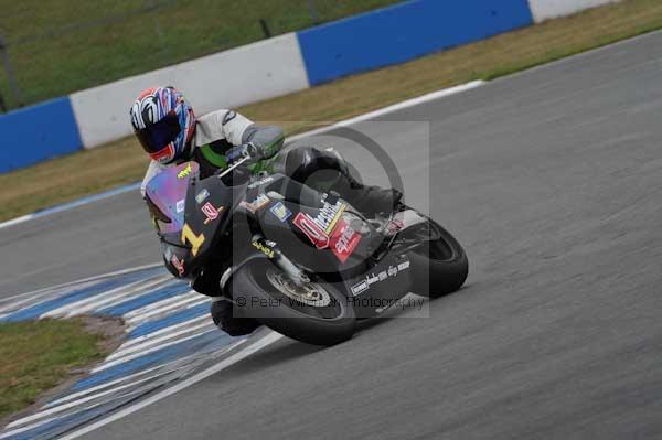 Motorcycle action photographs;Trackday digital images;donington;donington park leicestershire;donington photographs;event digital images;eventdigitalimages;no limits trackday;peter wileman photography;trackday;trackday photos