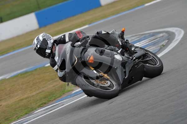 Motorcycle action photographs;Trackday digital images;donington;donington park leicestershire;donington photographs;event digital images;eventdigitalimages;no limits trackday;peter wileman photography;trackday;trackday photos