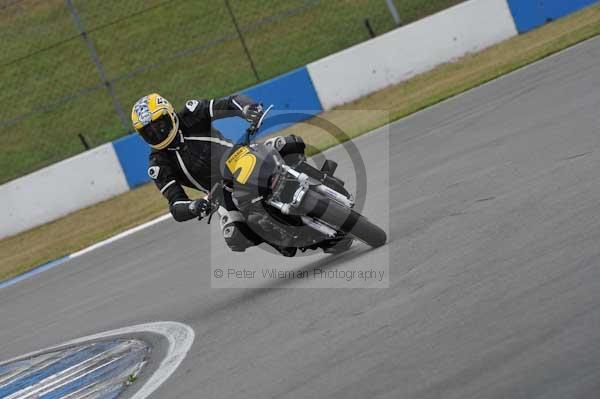 Motorcycle action photographs;Trackday digital images;donington;donington park leicestershire;donington photographs;event digital images;eventdigitalimages;no limits trackday;peter wileman photography;trackday;trackday photos