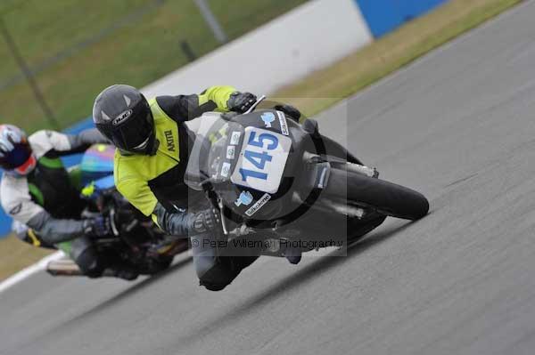 Motorcycle action photographs;Trackday digital images;donington;donington park leicestershire;donington photographs;event digital images;eventdigitalimages;no limits trackday;peter wileman photography;trackday;trackday photos