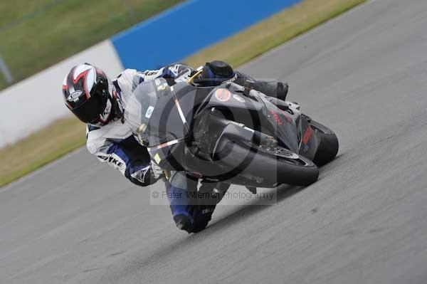 Motorcycle action photographs;Trackday digital images;donington;donington park leicestershire;donington photographs;event digital images;eventdigitalimages;no limits trackday;peter wileman photography;trackday;trackday photos