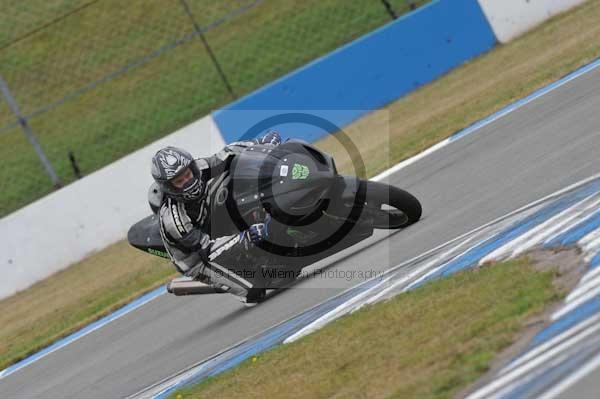 Motorcycle action photographs;Trackday digital images;donington;donington park leicestershire;donington photographs;event digital images;eventdigitalimages;no limits trackday;peter wileman photography;trackday;trackday photos