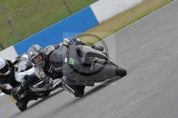 Motorcycle action photographs;Trackday digital images;donington;donington park leicestershire;donington photographs;event digital images;eventdigitalimages;no limits trackday;peter wileman photography;trackday;trackday photos