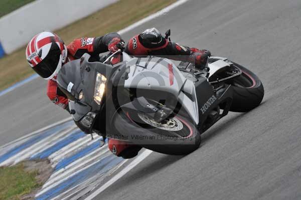 Motorcycle action photographs;Trackday digital images;donington;donington park leicestershire;donington photographs;event digital images;eventdigitalimages;no limits trackday;peter wileman photography;trackday;trackday photos