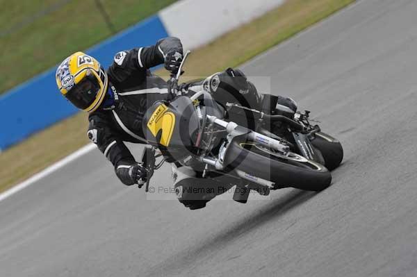 Motorcycle action photographs;Trackday digital images;donington;donington park leicestershire;donington photographs;event digital images;eventdigitalimages;no limits trackday;peter wileman photography;trackday;trackday photos