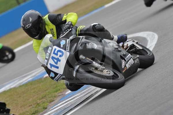 Motorcycle action photographs;Trackday digital images;donington;donington park leicestershire;donington photographs;event digital images;eventdigitalimages;no limits trackday;peter wileman photography;trackday;trackday photos